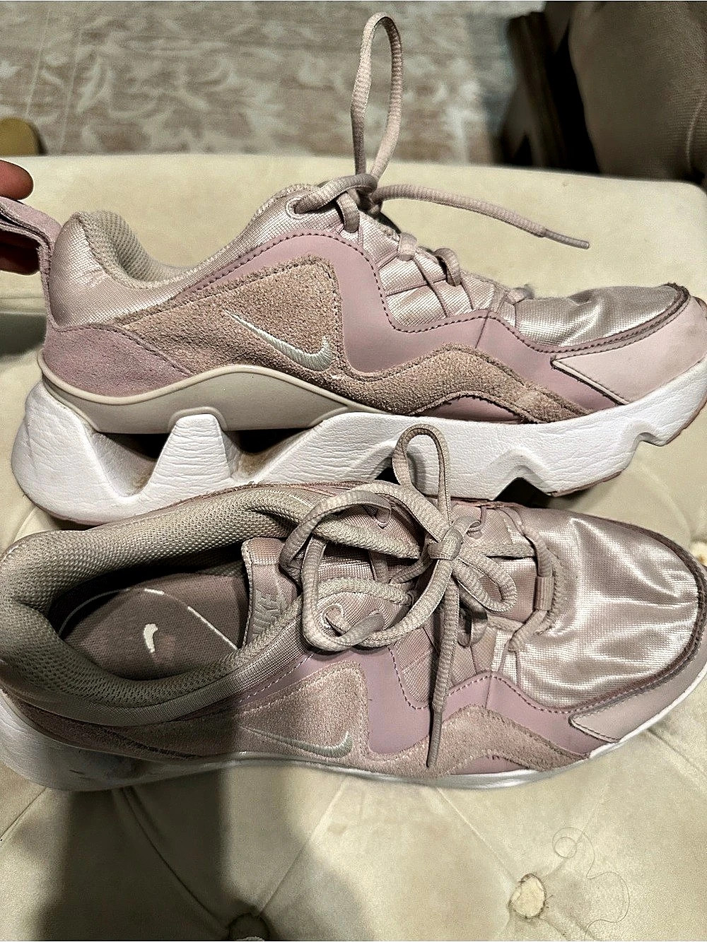Nike Air Huarache Run Sneakers Pink & White US 9.5
